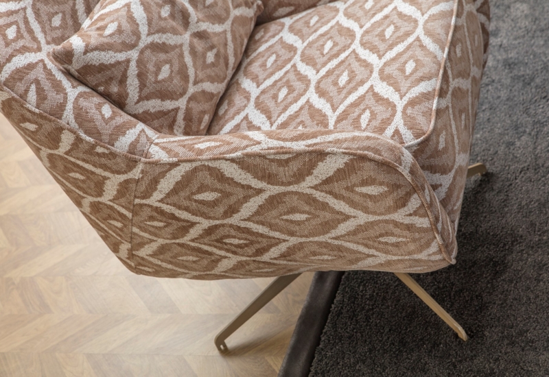 <p>QUEEN KOLTUK TAKIMI</p>
