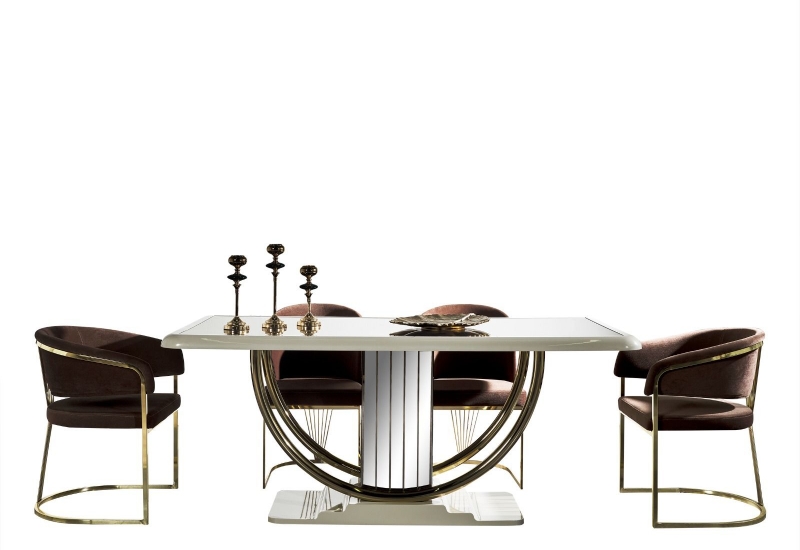 <p>ROYAL YEMEK ODASI</p>
